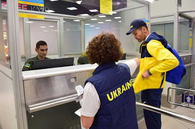 Венгрия откладывает открытие пунктов пропуска на границе с Украиной