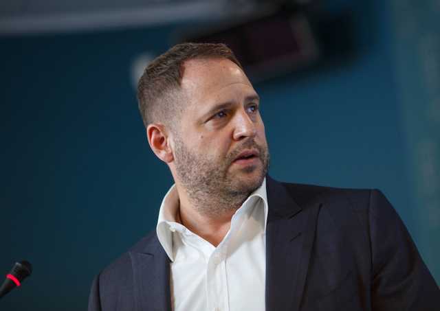 Украинская делегация летит в Берлин для переговоров по Донбассу и Крыму