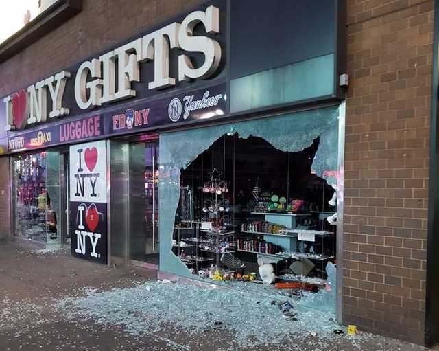 В чем разница между Майданом в Украине и протестами в США?