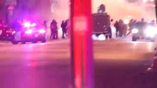 В Баффало внедорожник наехал на группу полицейских