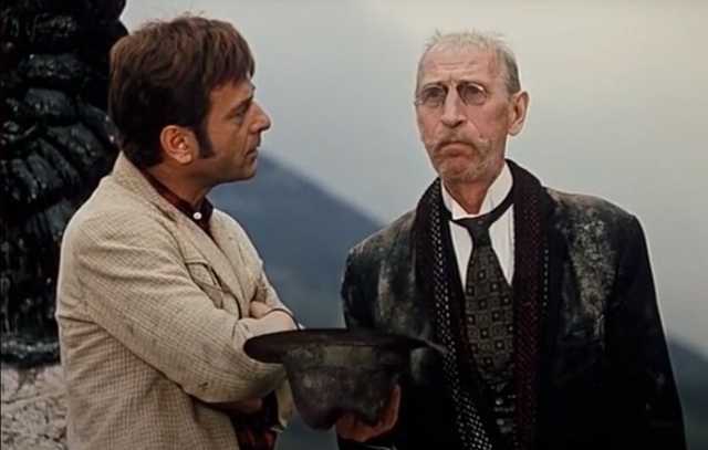 Украинцам показали миллионеров из «Слуги народа», снимающих квартиры за счет государства: список