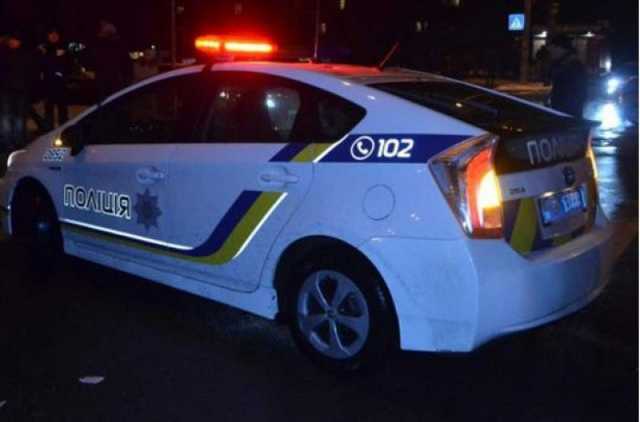 Под Винницей пьяный водитель укусил полицейского за палец