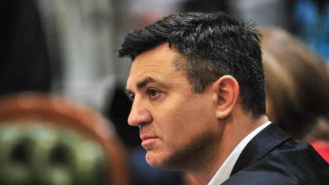 В Киеве, несмотря на запрет Зеленского, появилась агитация Тищенко – СМИ