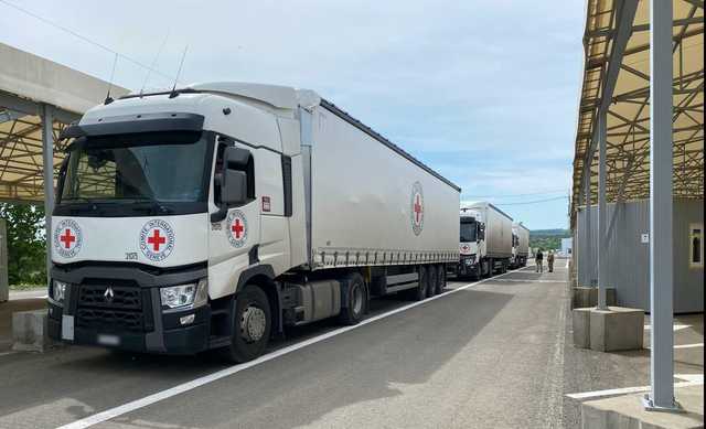 Червоний Хрест доправив 53 тонни будматеріалів жителям окупованого Донбасу
