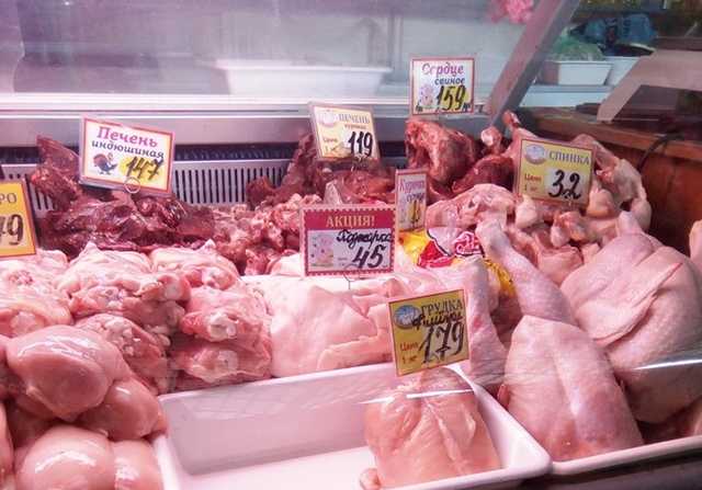 Чем живет Донецк сегодня: на колбасу приходят только посмотреть