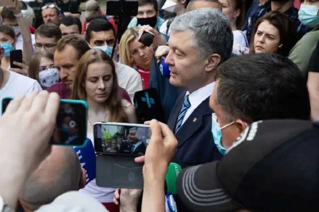 Порошенко раскрыл детали разговора с Венедиктовой