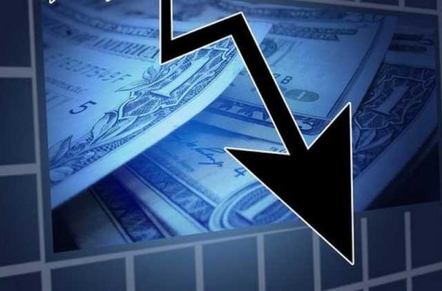 Грянет новый кризис: уже осенью ожидаются тотальные увольнения и закрытие предприятий