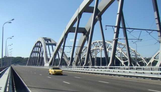 Достройку Дарницкого моста в столице оценили в 1,2 млрд