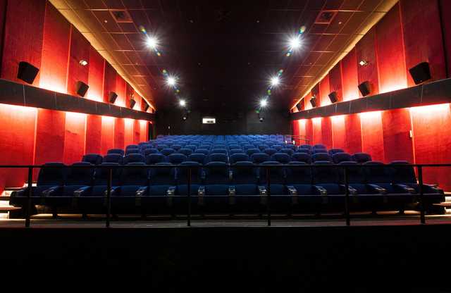 Українські кінотеатри можуть запрацювати з 2 липня