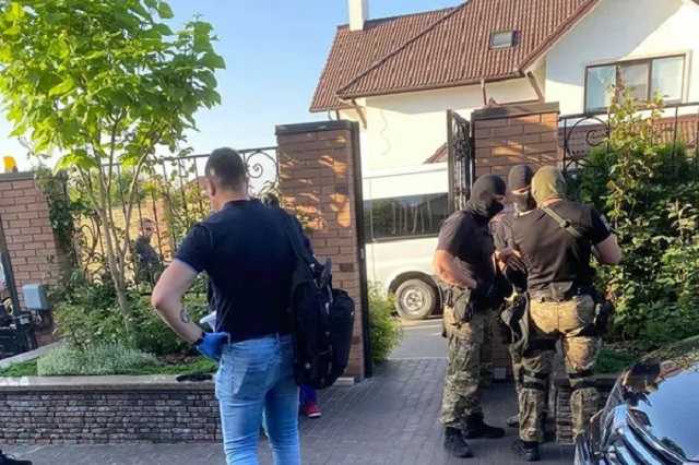 Омелян назвал причину обыска в его доме