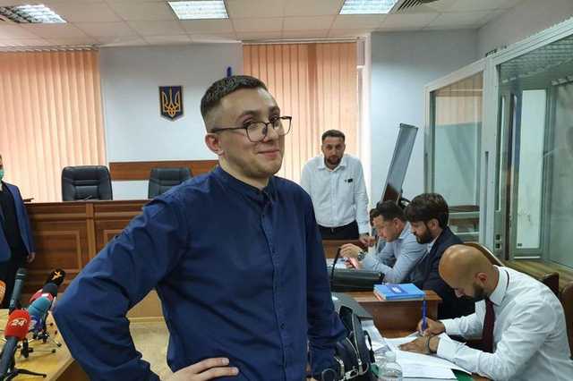 Суд отложил избрание меры пресечения Стерненко