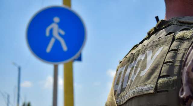 Боевики третьи сутки блокируют работу пропускных пунктов