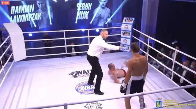 Украинский боксер Сергей Гук победил нокаутом в Польше