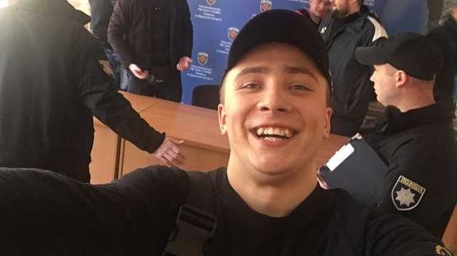 Стерненко и активисты отправились домой к Венедиктовой