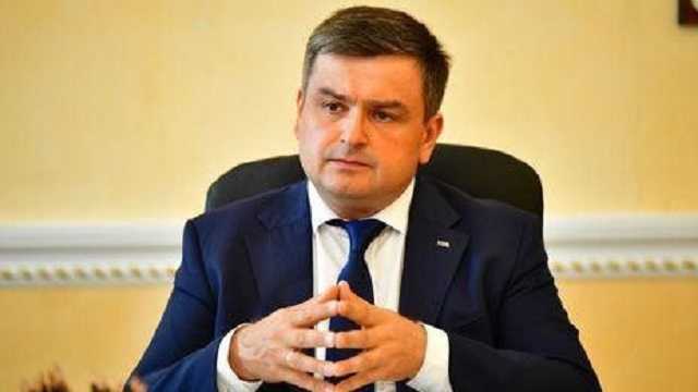 Оскандалившийся железнодорожник заявил о солидной зарплате в УЗ и крупных накоплениях