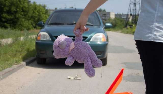 Сбила крестника и протащила за авто: появились подробности ДТП с детьми на Винниччине