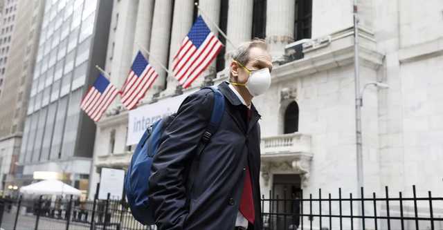 В трех штатах Америки зафиксировали антирекорды по количеству новых случаев COVID-19