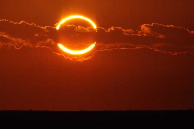 У неділю українці зможуть побачити сонячне затемнення «Вогняне кільце»