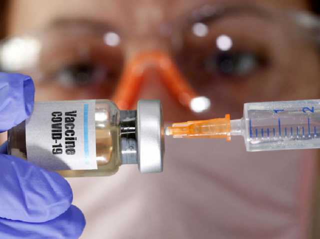 ВОЗ определила, кого нужно в первую очередь вакцинировать против коронавируса