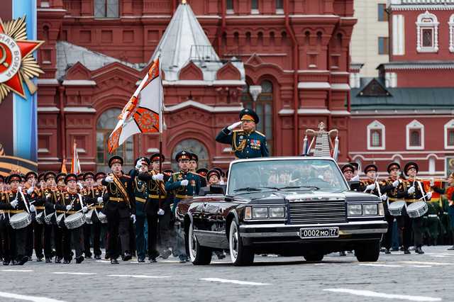 ВОЗ опасается вспышки коронавируса в РФ из-за военного парада в Москве