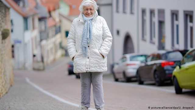 Самый старый депутат Германии ушла на политическую пенсию в 101 год