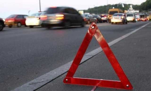 В Черкасской области из-за столкновения грузовика и авто пострадали трое детей