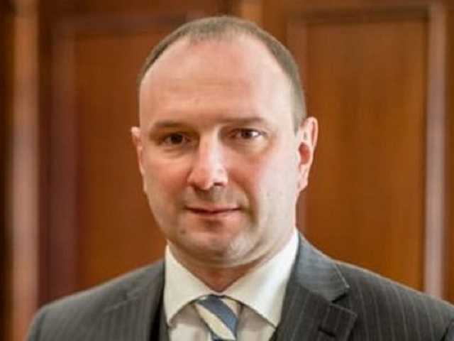 Замглавы МИД Божок попросил отстранить его из-за дела Порошенко
