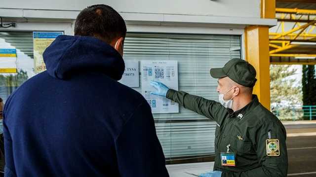 Венгрия возобновила пропуск пассажирских автобусов через границу