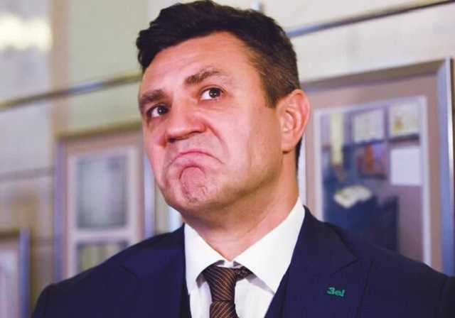 Пиар-акция на костях: поведение Тищенко на месте взрыва в многоэтажке возмутило киевлян