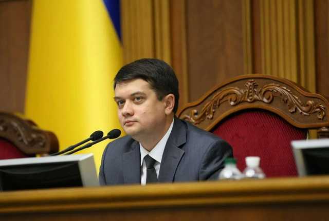 Отклонение программы правительства: Кабмин может спокойно работать дальше, - Разумков