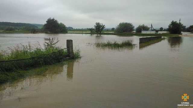 В Тернопольской области из-за потопа переселяют более 250 жителей