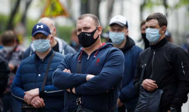 В Украине за сутки почти 1000 новых заболевших коронавирусом