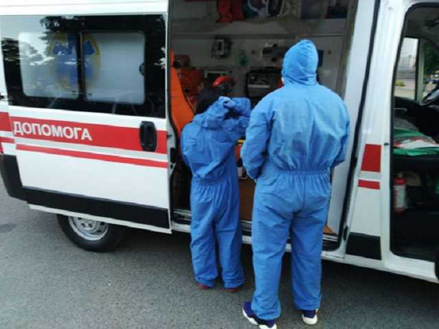 Катание на катамаране обернулось трагедией: в Черкассах мужчина утонул, спасая 7-летнего сына