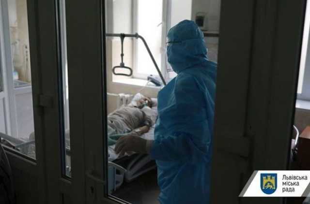 Львов стал лидером по количеству инфицированных коронавирусом в Украине