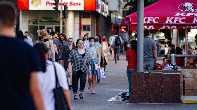Карантин в Украине продлится до появления вакцины от коронавируса - Шмыгаль