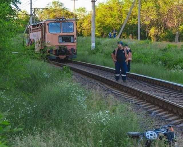 У Дніпрі потяг збив коляску з півторарічною дитиною