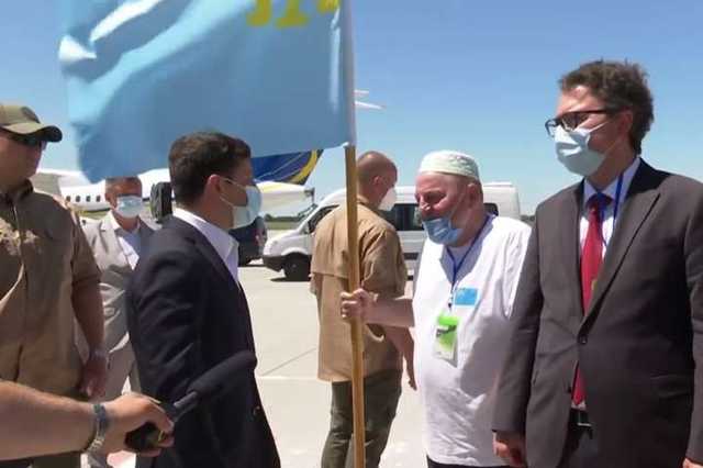 Зеленський у Херсоні купався в «теплій ванні»