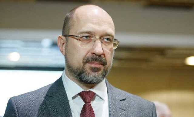 В Кабмине допускают повторную остановку общественного транспорта