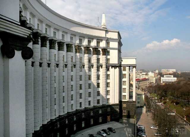 Кадровые решения правительства: новые замы министров и увольнение главы Госспецсвязи