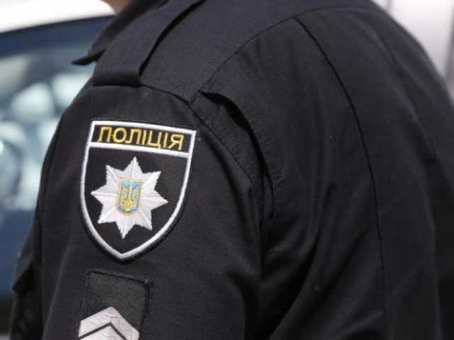 В Харькове четверо полицейских не смогли задержать хулиганов