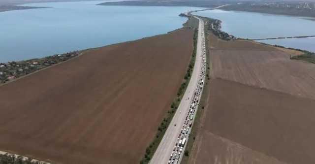 На выезде из Одессы образовались огромные пробки: авто стоят часами на дороге