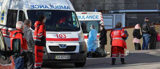 На Житомирщине при странных обстоятельствах умер пациент с подозрением на COVID-19