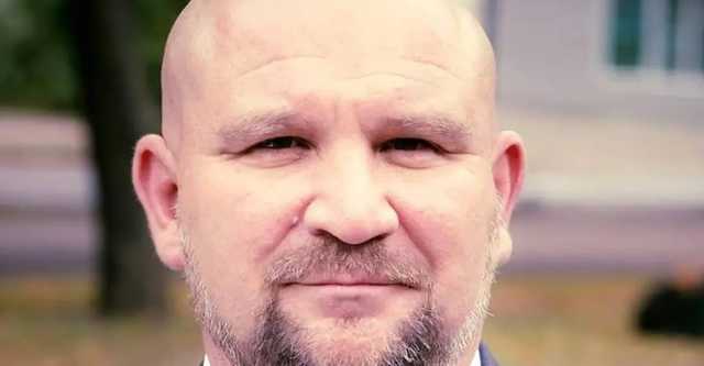 В Черкассах от COVID-19 умер хирург, который только похоронил брата-врача