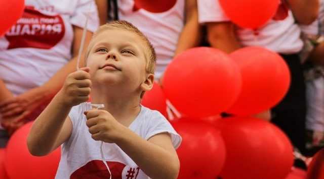 Сазонов: "Партия Шария" – пророссийский проект, их главная цель – надеть ошейники на украинцев