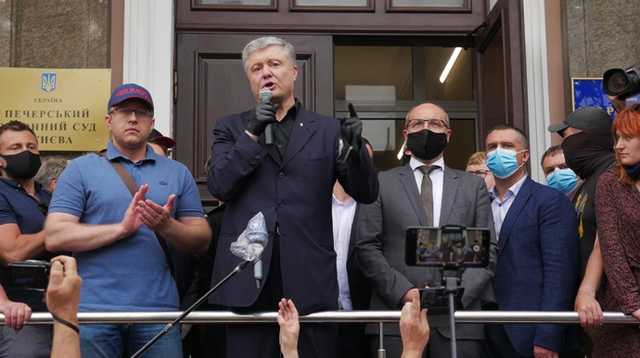 Порошенко заявляє про прямі вказівки з ОП від Смирнова переслідувати його