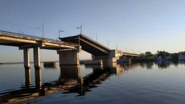 В Николаеве сам собой поднялся мост: движение через Ингул заблокировано