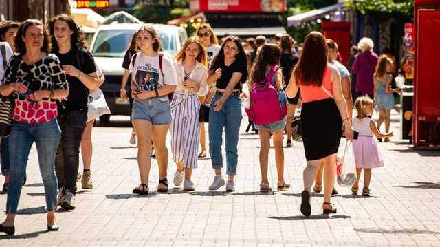 Запрет массовых мероприятий и закрытие ресторанов. Харьков ужесточил карантинные ограничения