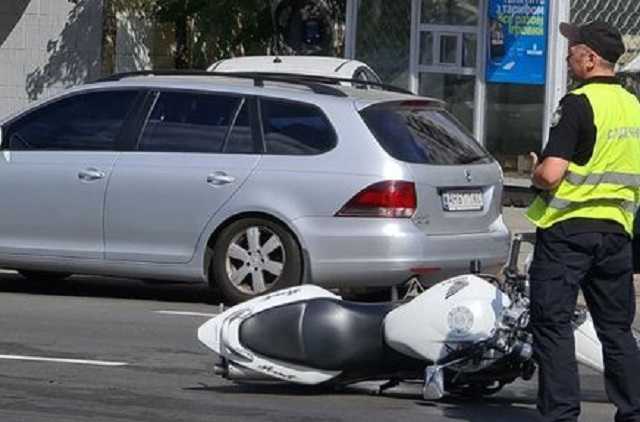 В Киеве погиб байкер, пролетев в воздухе около 60 метров