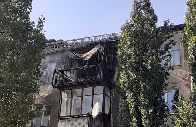 Пожар в Новой Каховке: жильцов отселили, дом охраняет полиция