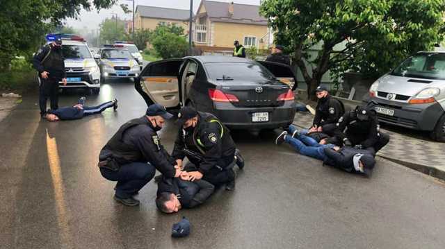 Стрельба в Броварах: суд оставил под стражей одного из подозреваемых